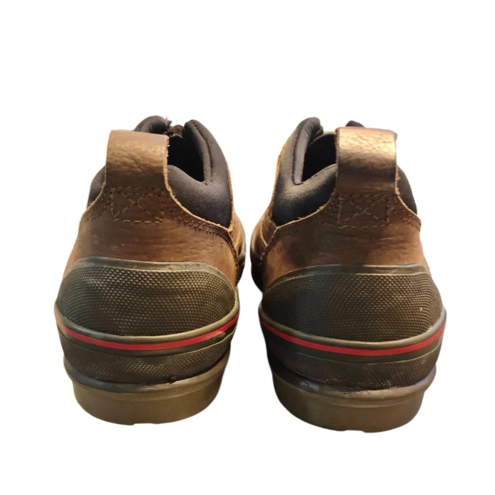 Clarks leather upper